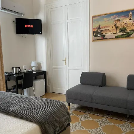 Liberty Palace 3* باليرمو