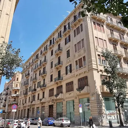 Liberty Palace Bed and breakfast